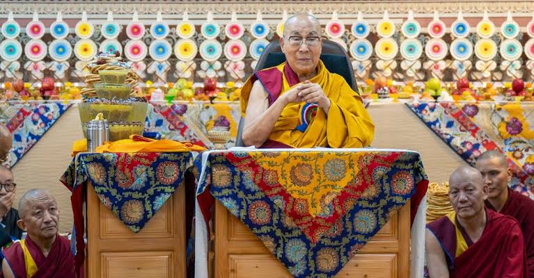 दलाई लामा बनने की प्रक्रिया