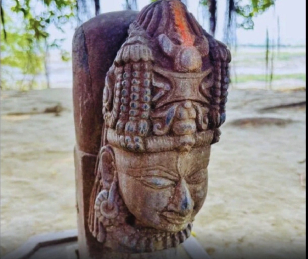 शिवलिंग या बुद्ध ?